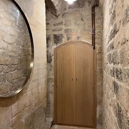 Marais - Unique Duplex Decorated With Taste * Parigi